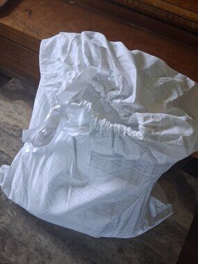 Boll & Branch White Grey Serrated Stripes Queen Percale Hemmed Sheet Set. FLAWS